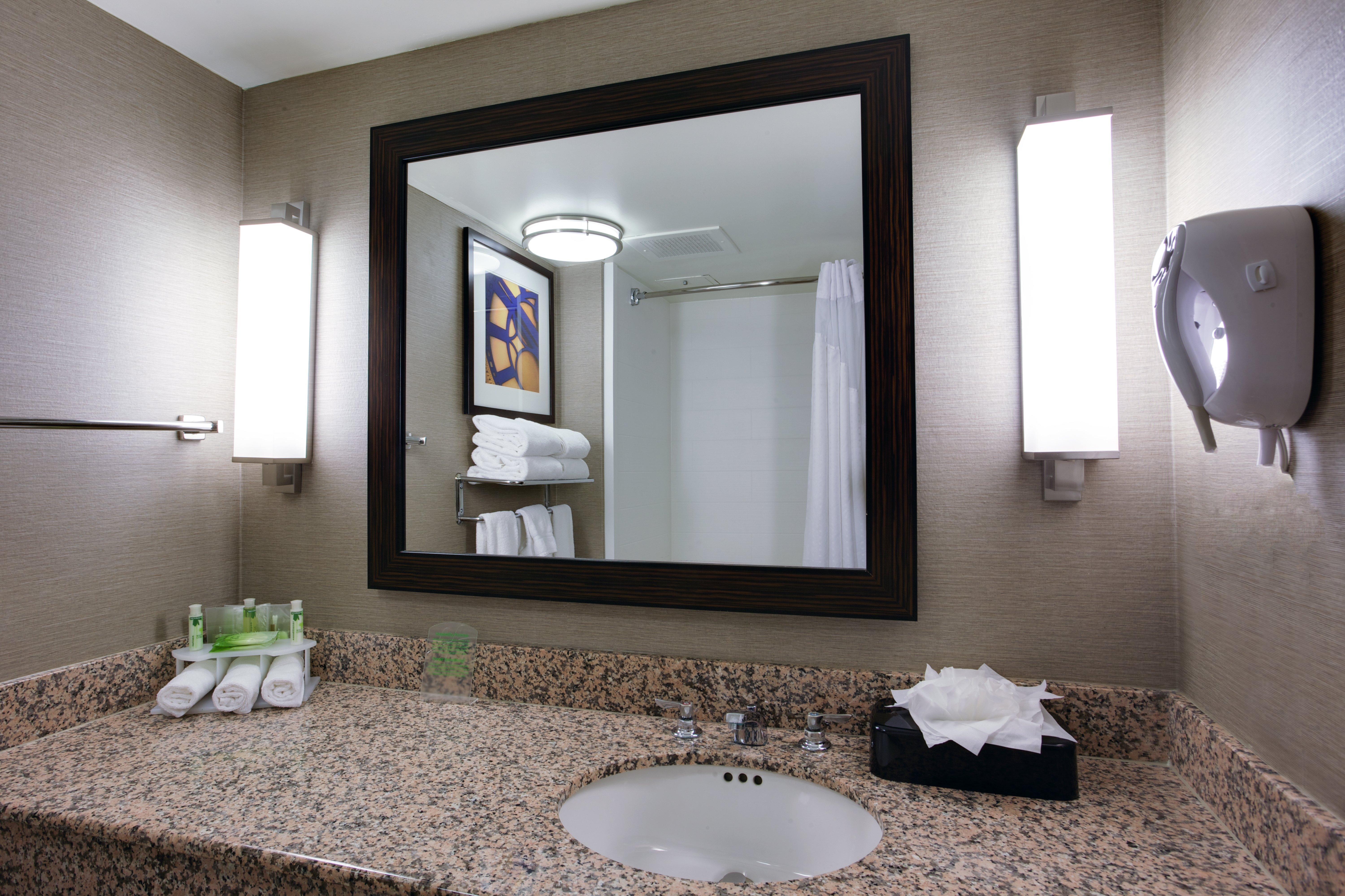 Holiday Inn Express Hotel & Suites Meadowlands Area By Ihg Carlstadt Buitenkant foto
