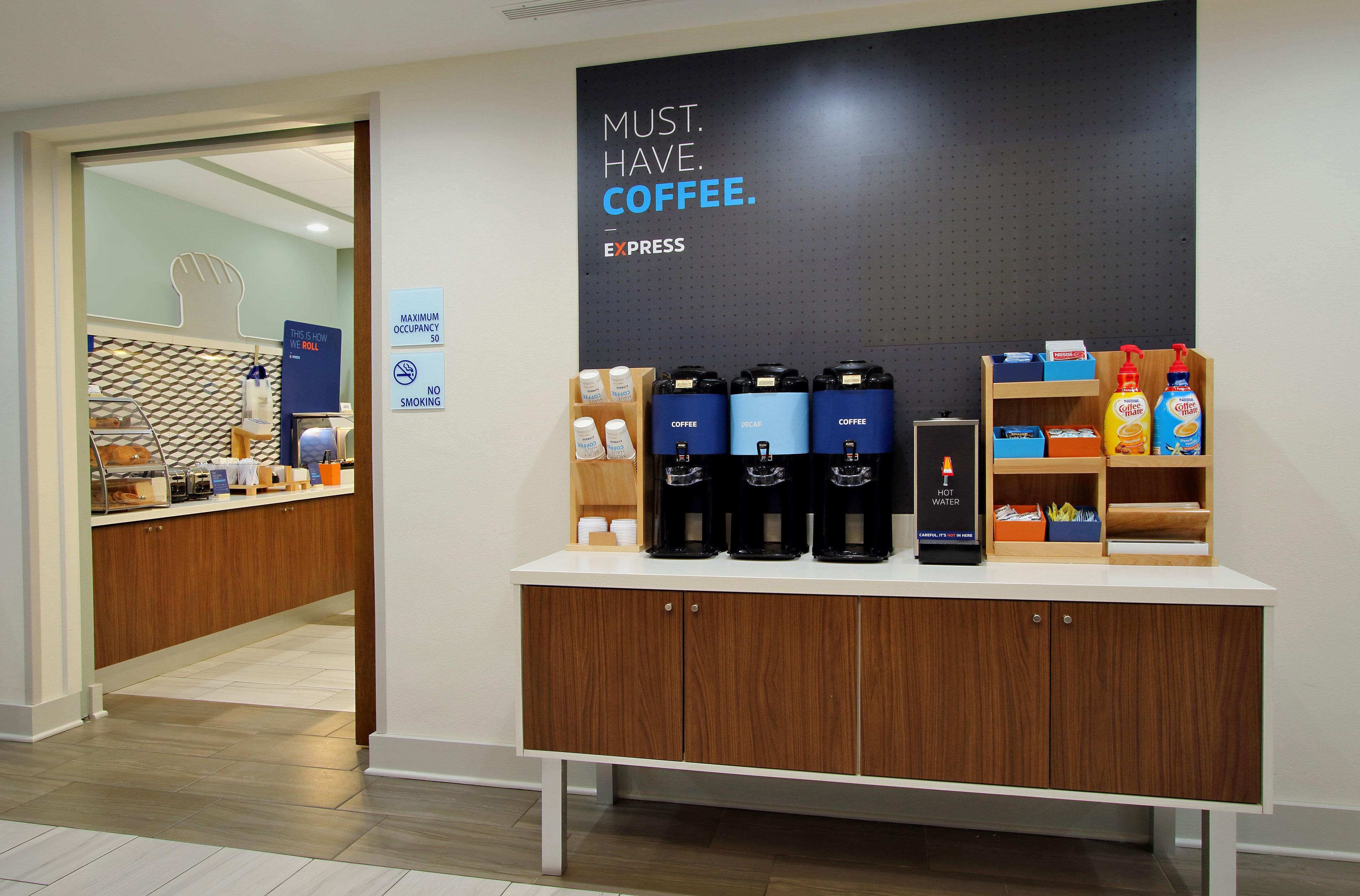 Holiday Inn Express Hotel & Suites Meadowlands Area By Ihg Carlstadt Buitenkant foto